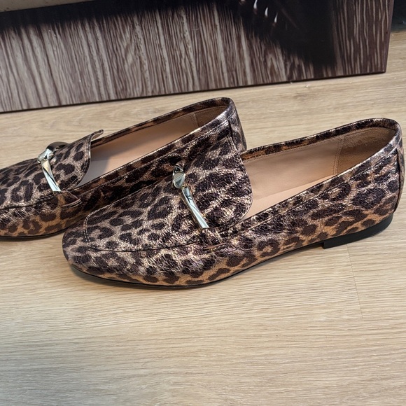 Kate Spade Leopard Print Flats with Gold Detail - Picture 2 of 7